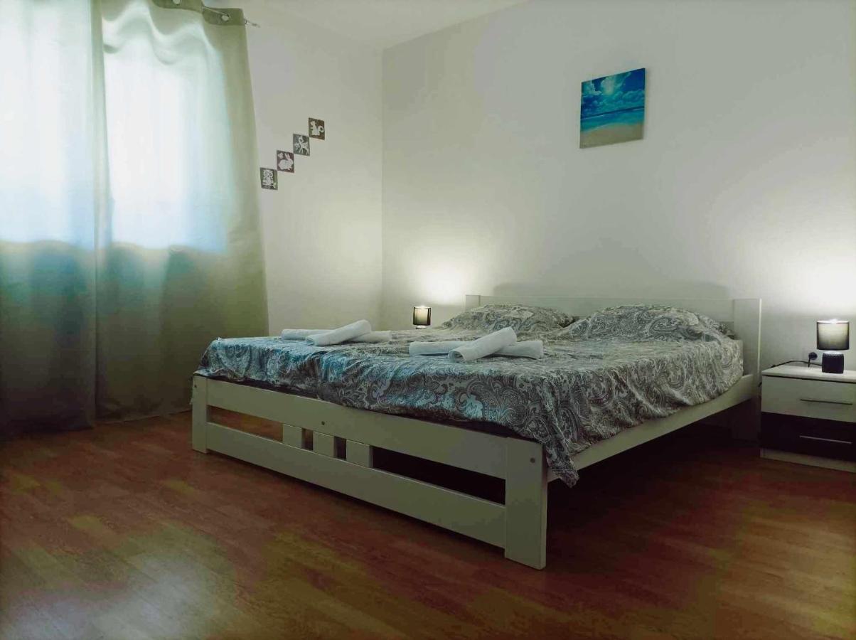 Apartman Mr Potpićan エクステリア 写真